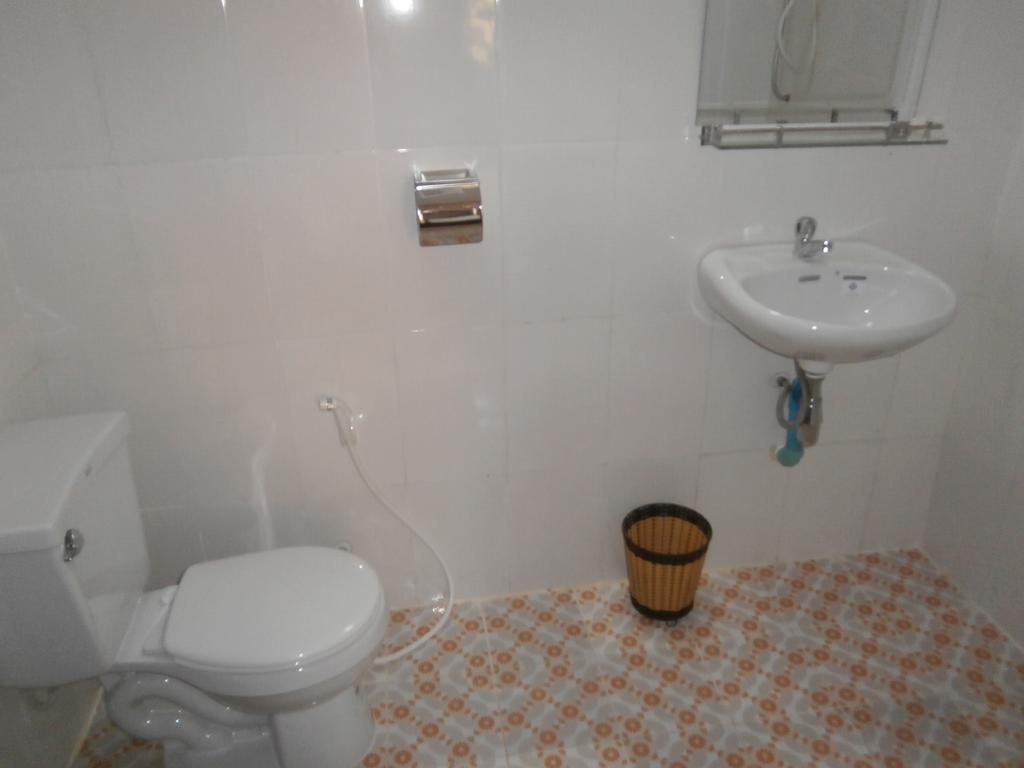 Bandini'S Hotel Kampot Room photo