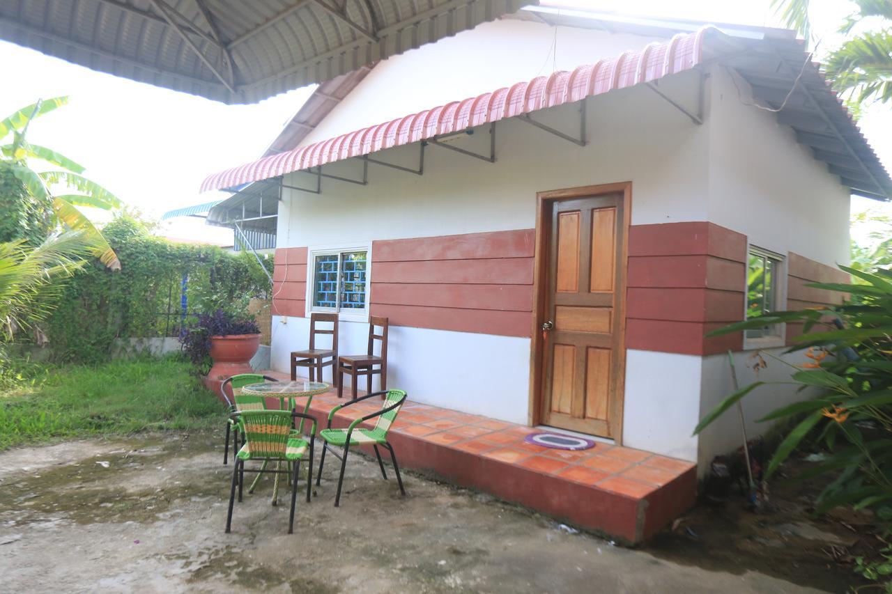 Bandini'S Hotel Kampot Exterior photo